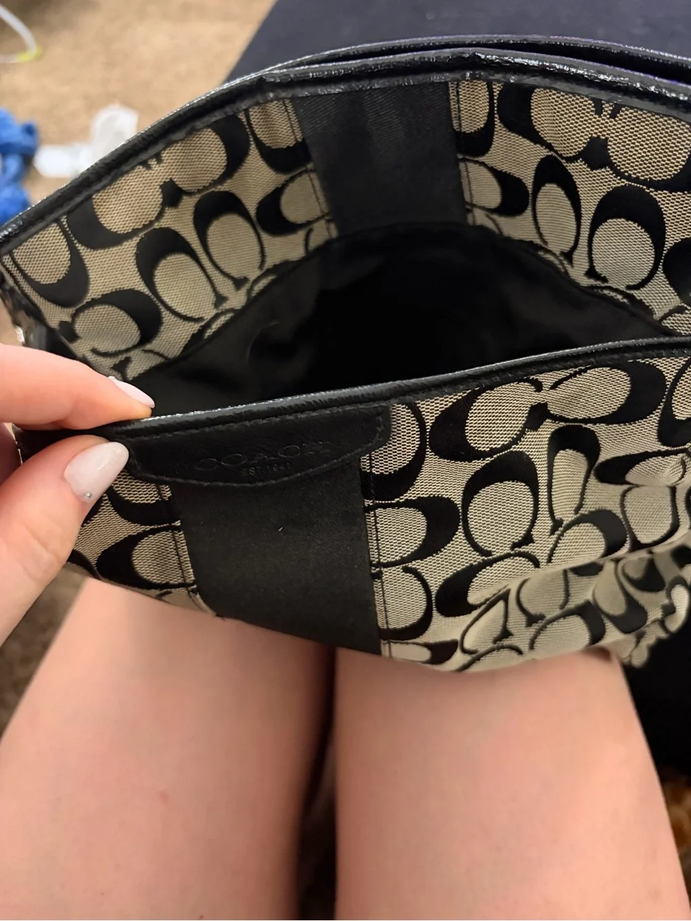 Coach Signature Canvas Crossbody Bag in Black and gray - Picture 4 of 5